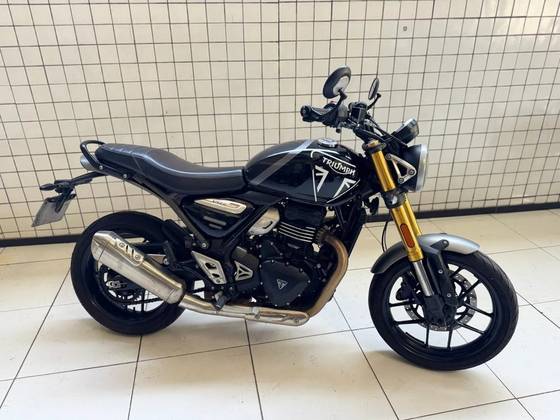 TRIUMPH SPEED 400 
